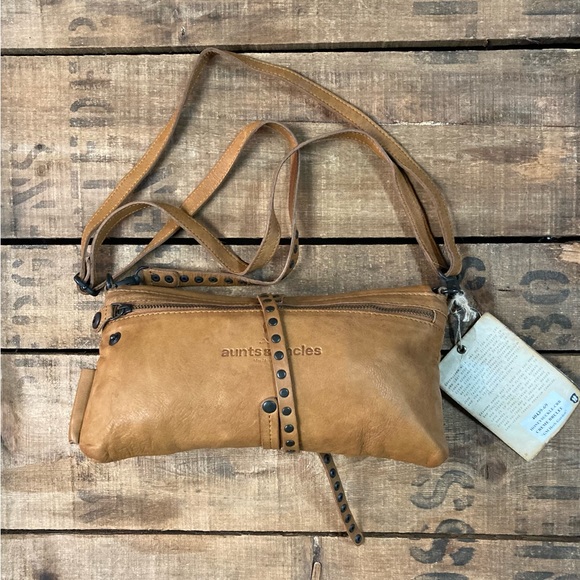 Honeysuckle- crème brûlée,  Leather handbag - Picture 7 of 8